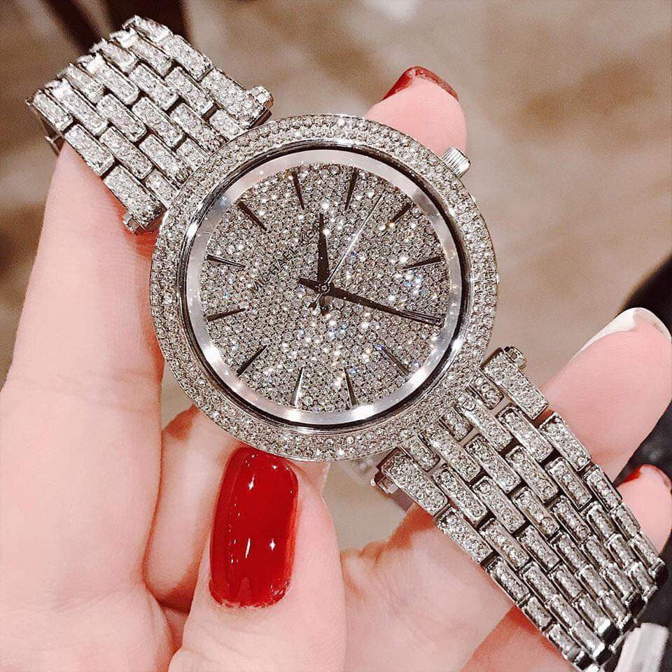 Buy Michael Kors Darci Silver Diamonds Dial Silver Stainless Steel Strap Watch for Women - Mk3779 in Pakistan