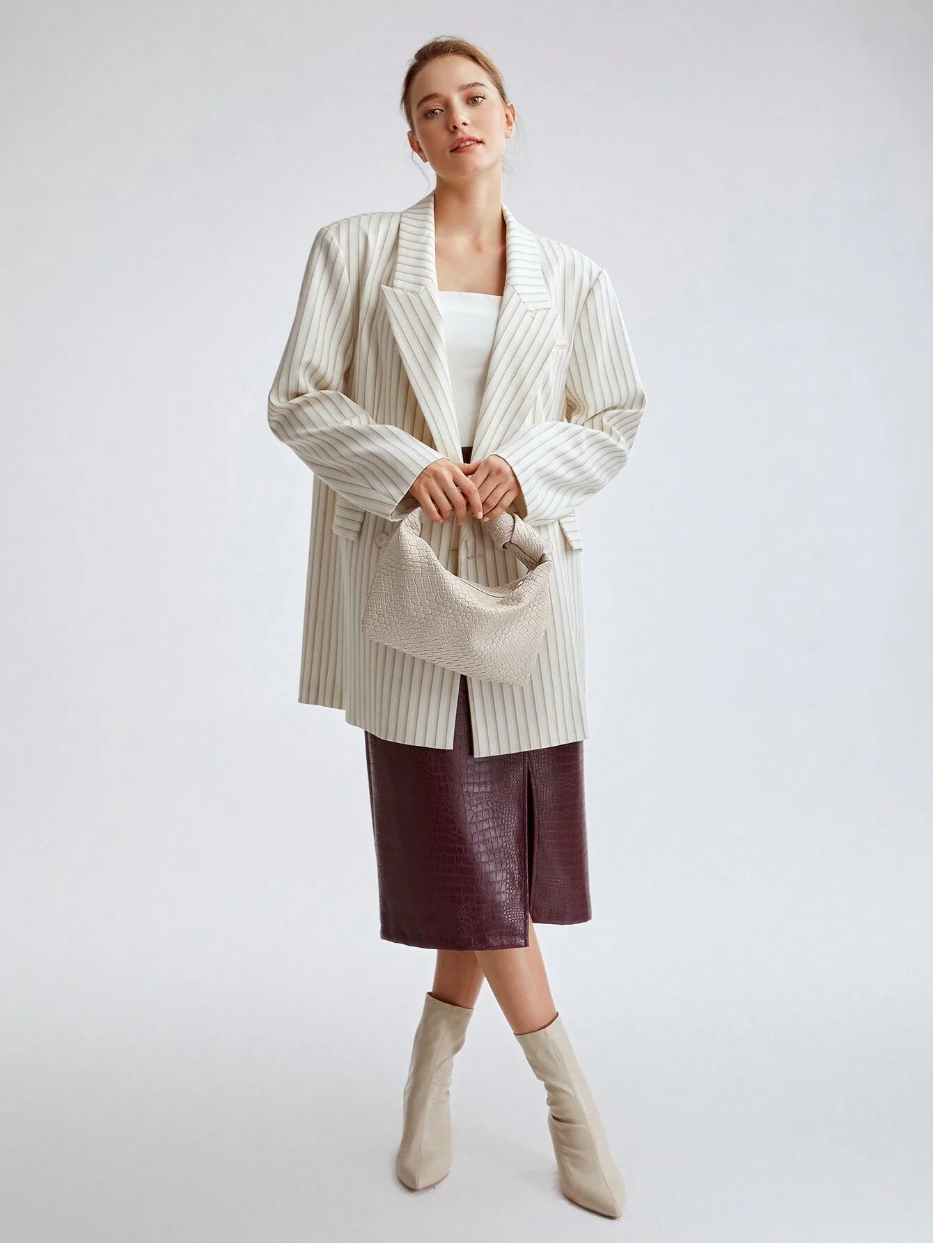 Buy SHEIN MOTF PREMIUM WOMEN'S MINIMALIST AND FASHIONABLE EMBOSSED ZIPPER TOP HANDLE BAG FOR COMMUTING in Pakistan