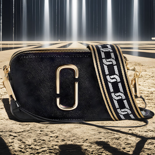 Buy Marc Jacobs The Snap Shot Bag Small  - Black Chainti Two Tone in Pakistan