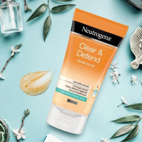 Buy Neutrogena Clear & Defend Daily Moisturizer - 50ml in Pakistan