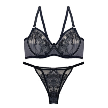 Buy Bra Set - Petale Obscura in Pakistan