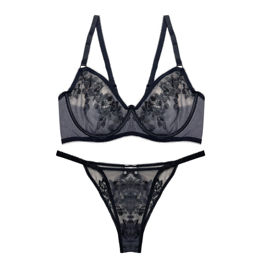 Buy Bra Set - Petale Obscura in Pakistan