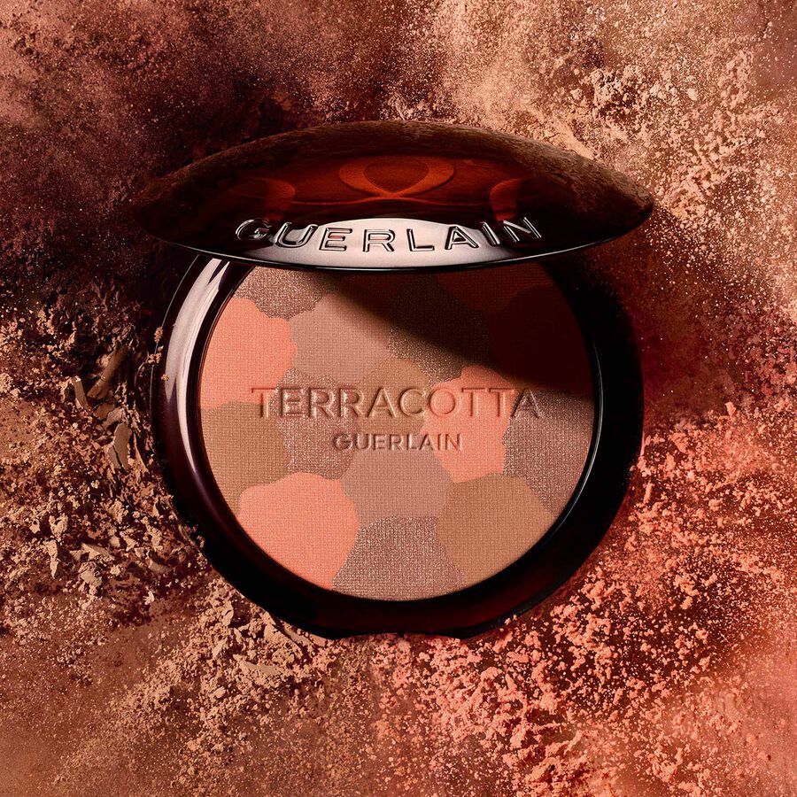 Buy Guerlain Terracotta Light Bronzer Compact Powder - 03 Natural Warm in Pakistan