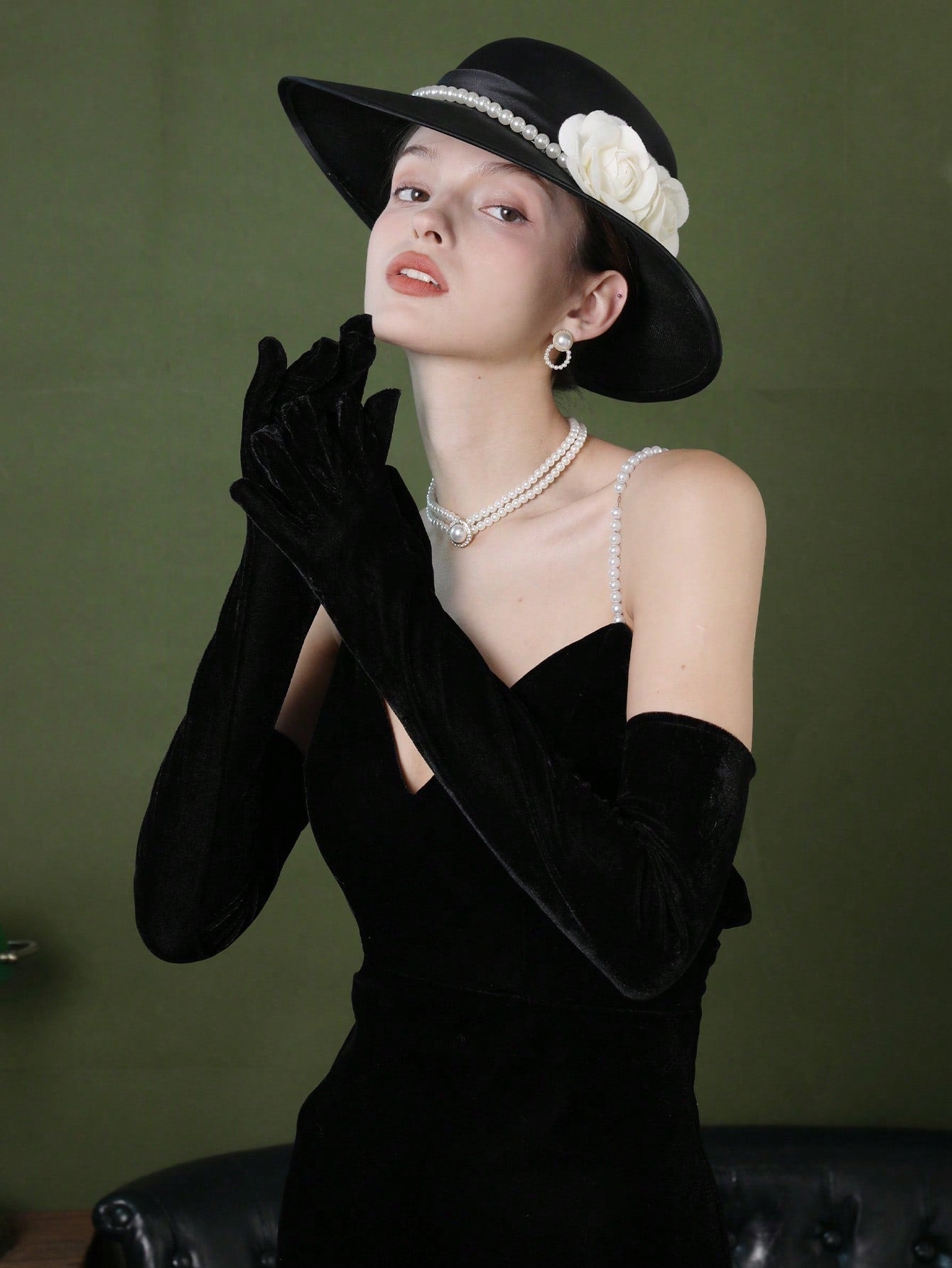 SHEIN Women's Black Gold Velvet Gloves Extended Retro Evening Dress We SHEIN Women's Black Gold Velvet Gloves Extended Retro Evening Dress We