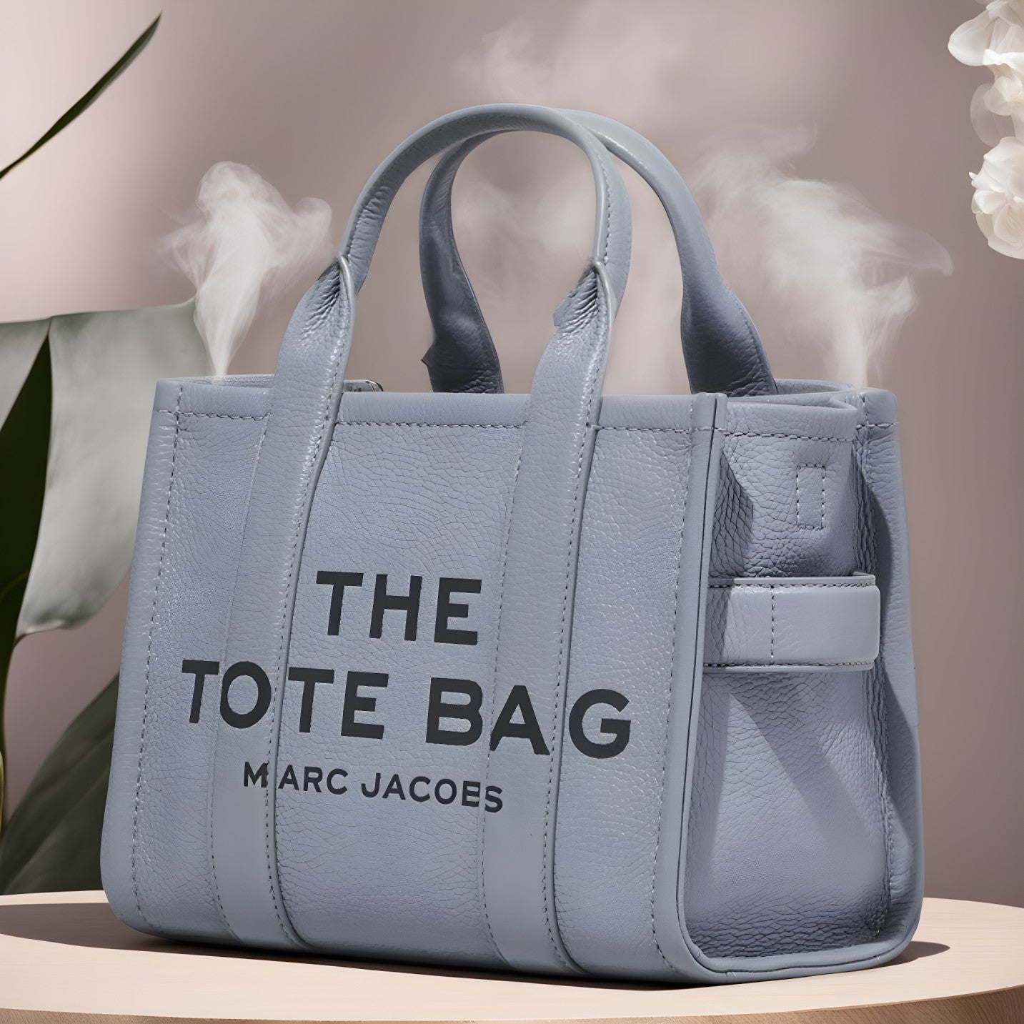 Buy Marc Jacobs The Leather Tote Bag Medium in Pakistan