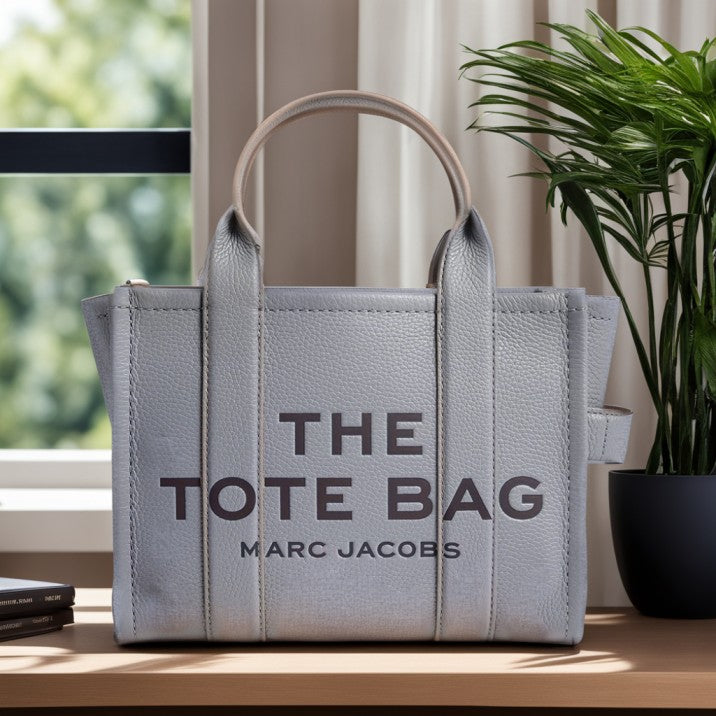Buy Marc Jacobs The Leather Tote Bag Small in Pakistan