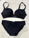 Buy Sajiero Front Open Padded Bra and Panty Set in Pakistan