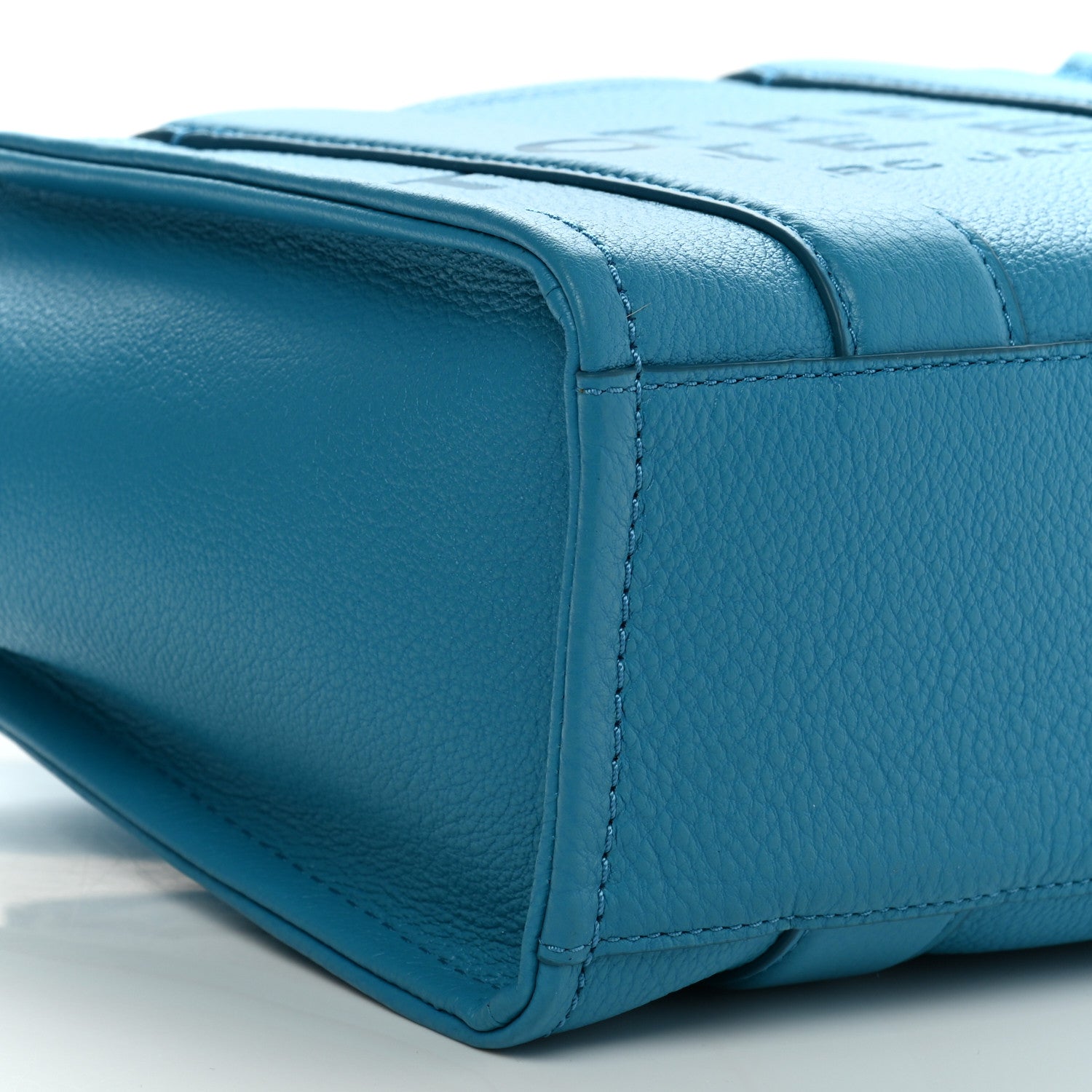 Buy Marc Jacobs The Tote Bag Medium in Pakistan