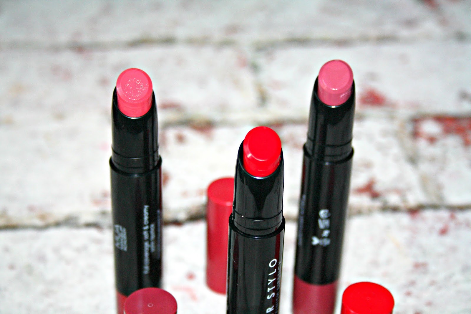 Buy MUA Super Stylo in Pakistan