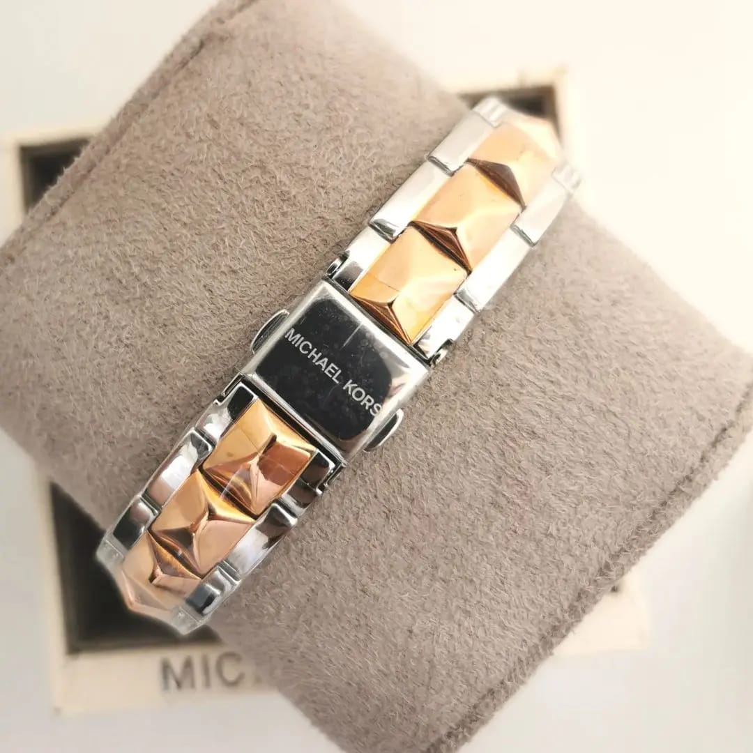 Buy Michael Kors Womens Quartz Runway Mercer Stainless Steel Silver Crystal Dial 38mm Watch - Mk6716 in Pakistan