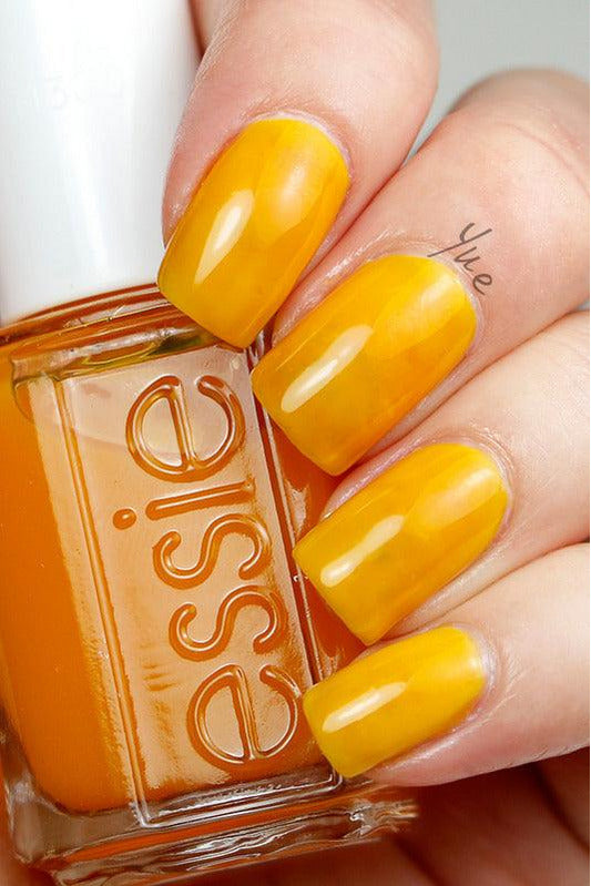 Buy Essie Nailcoat - 924 Muse Myself in Pakistan