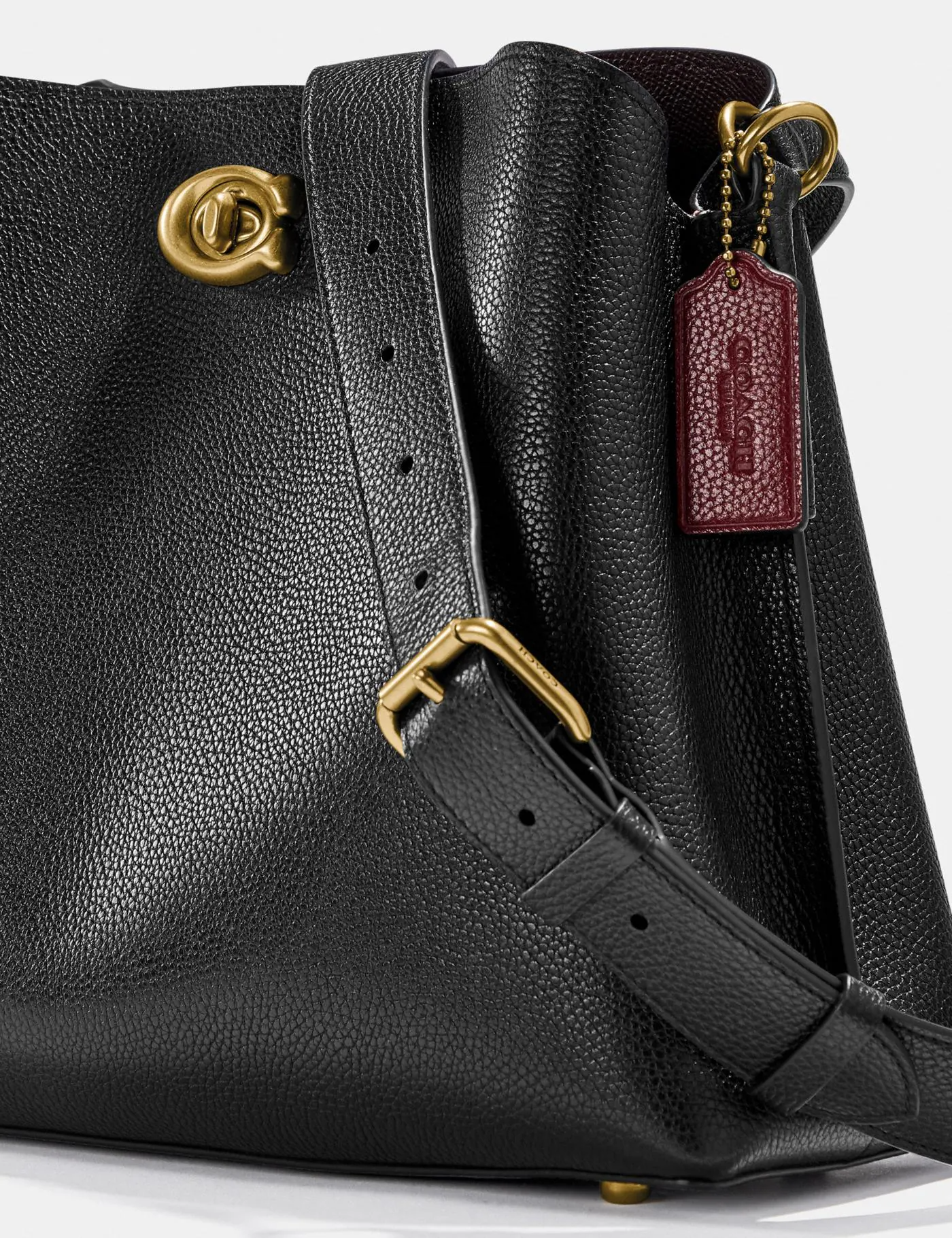 Buy Coach Willow Shoulder Bag Medium in Pakistan