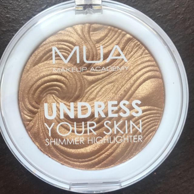 Buy MUA Undress Your Skin Highlighting Powder - Golden Afterglow in Pakistan