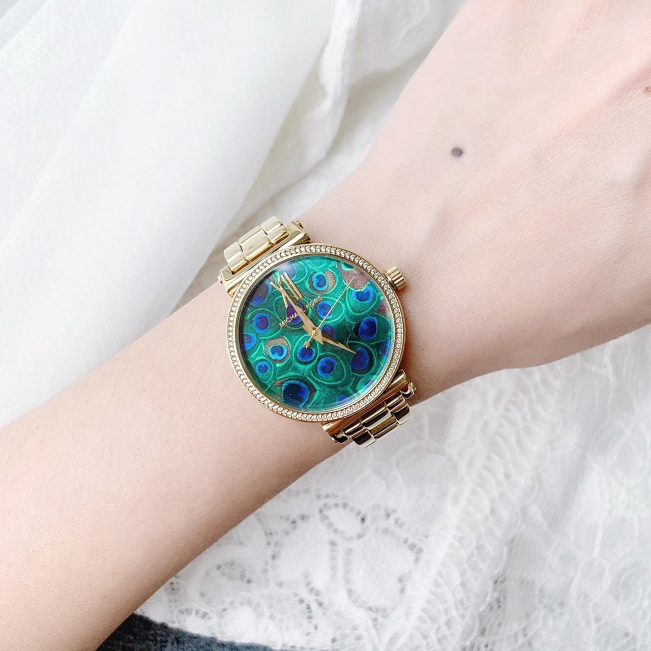 Buy Michael Kors Women’s Quartz Gold Stainless Steel Blue Peacock Motif Dial 36mm Watch - MK3946 in Pakistan