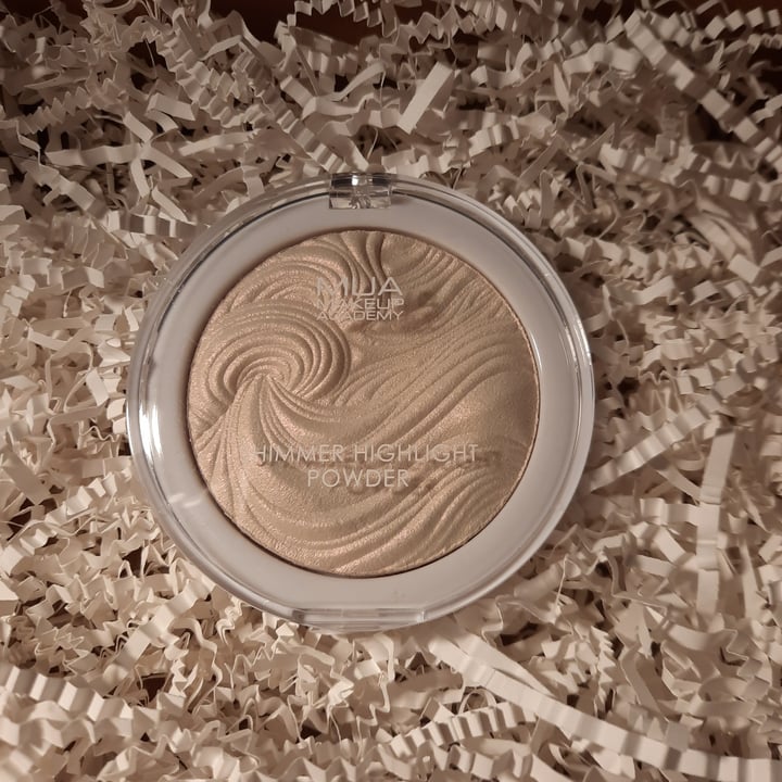 Buy MUA Shimmer Highlighter Powder- Peach Diamond in Pakistan