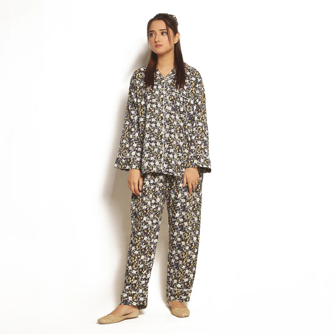Buy Sajiero Full Bloom Linen Pajama Suit with Scrunchie in Pakistan