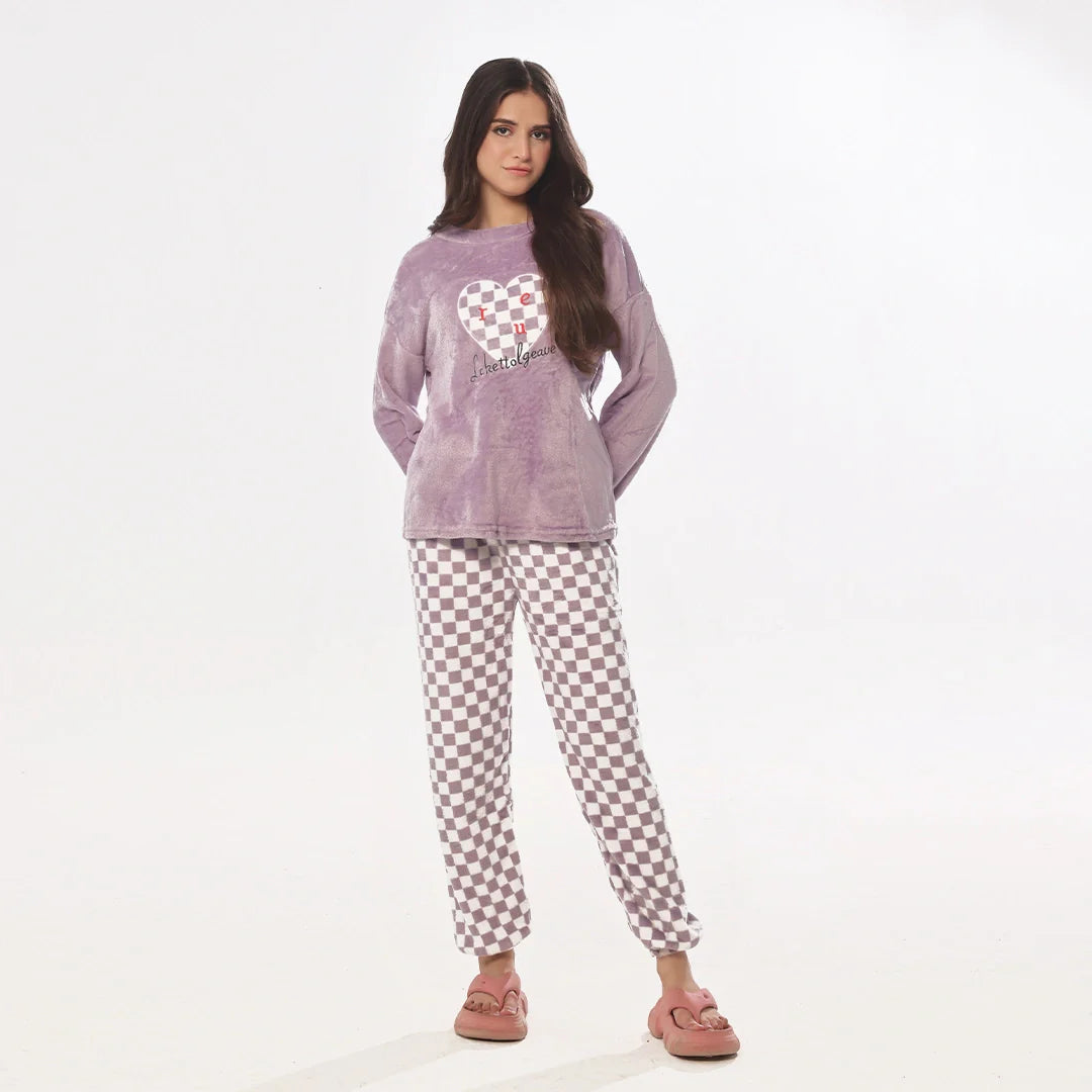 Buy Sajiero Pink Checks Fleece Pajama Suit in Pakistan