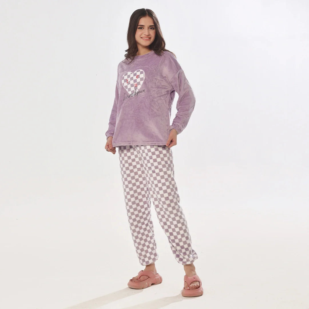 Buy Sajiero Pink Checks Fleece Pajama Suit in Pakistan