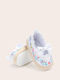 Buy SHEIN Baby Girls Floral Embroidered Flats in Pakistan
