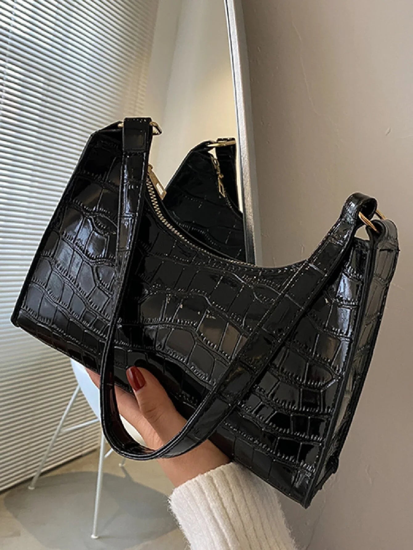 Buy SHEIN Crocodile Embossed Shoulder Bag, Fashion Retro Zipper Bag Casual Waterproof Handbag in Pakistan
