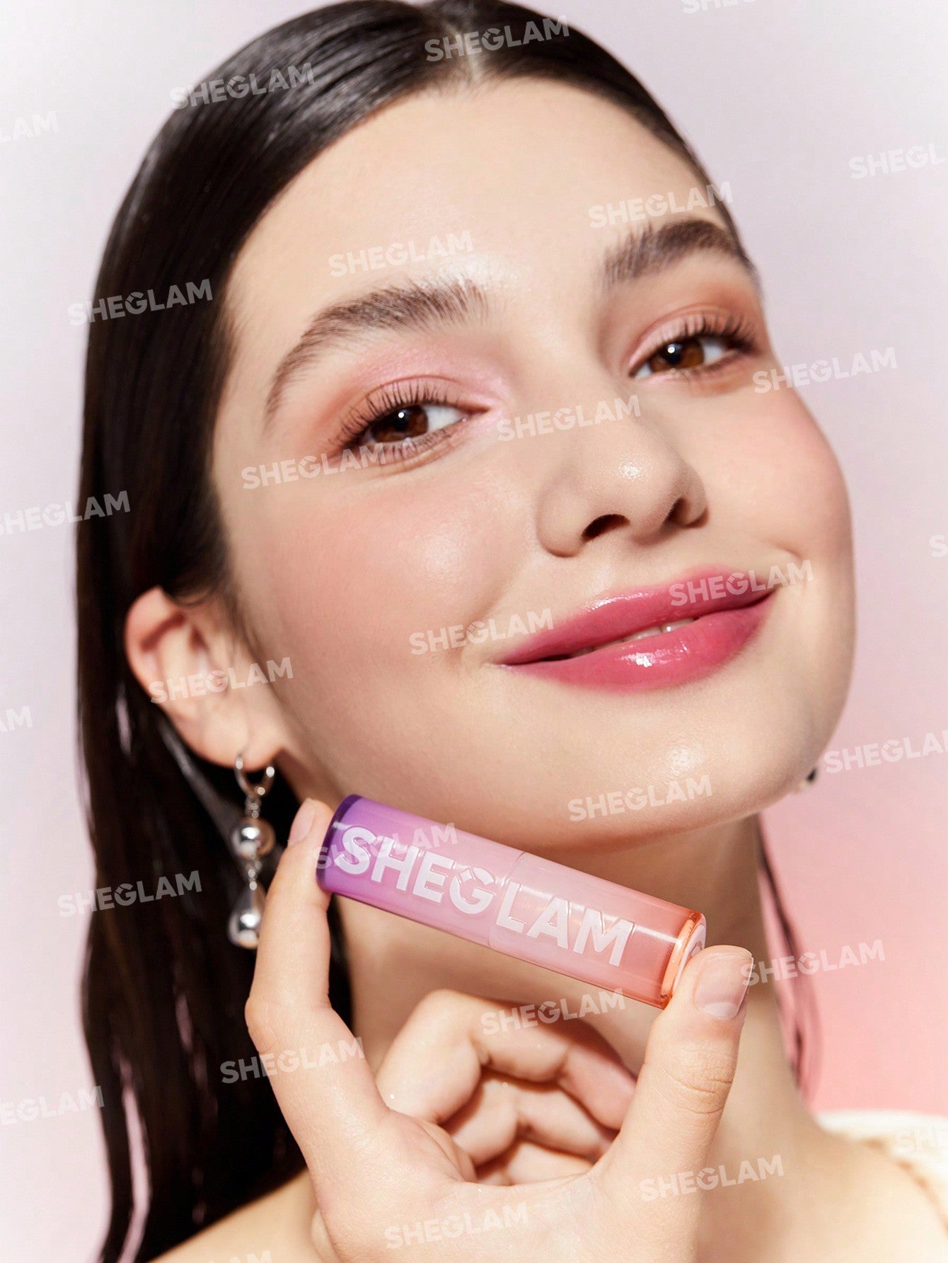 Buy SHEGLAM Mirror Kiss High-Shine Lipstick-Rule Breaker in Pakistan