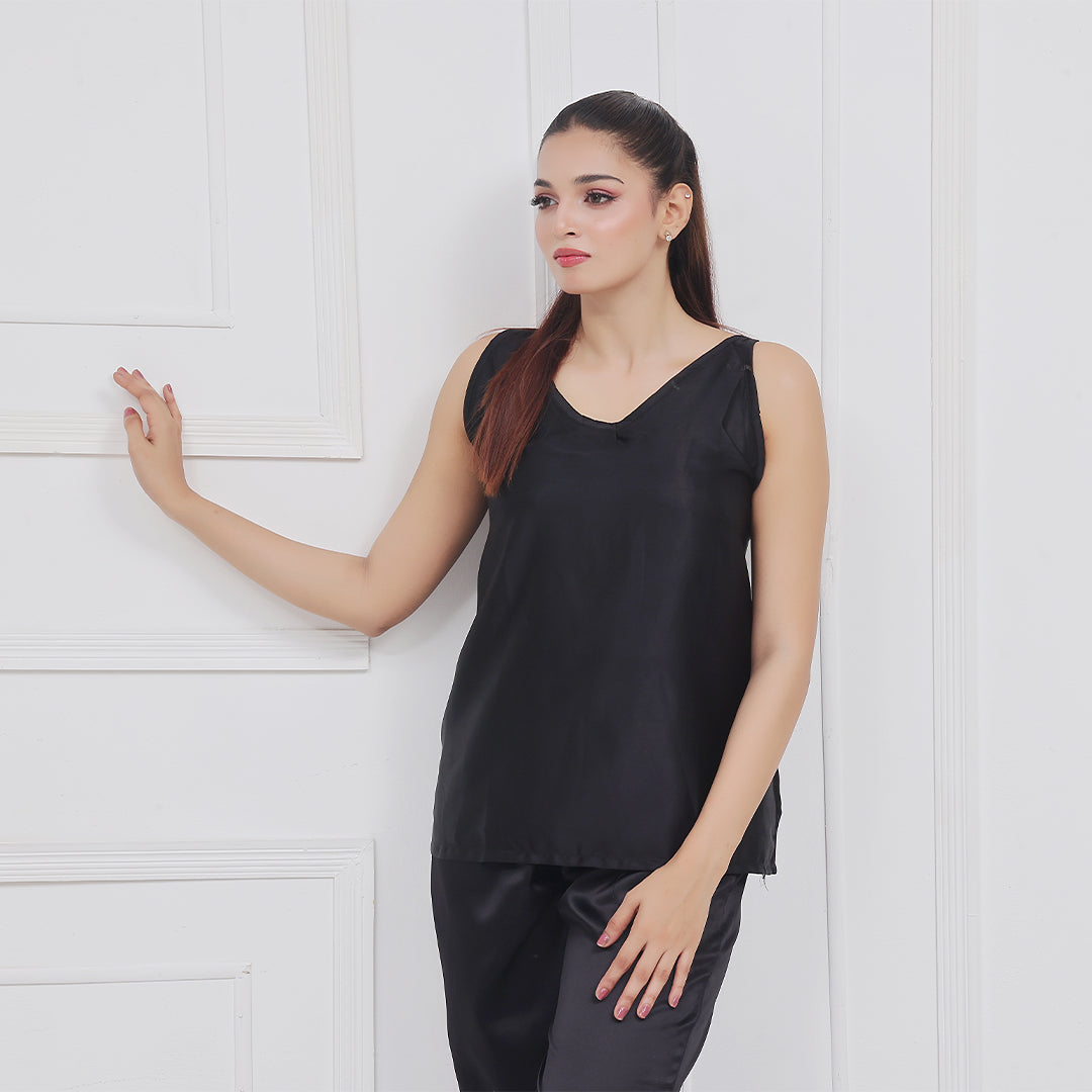 Buy Sajiero Silk Sleeveless Pj Suit - Dream Silk in Pakistan