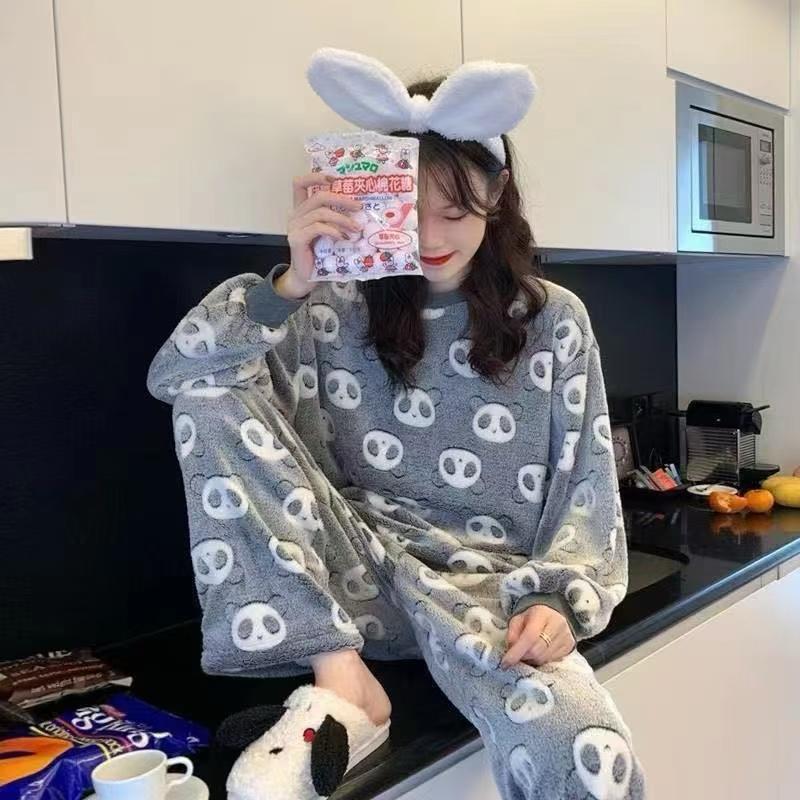 Buy Sajiero Fleece Pajama Suit - Pandy Cosy in Pakistan