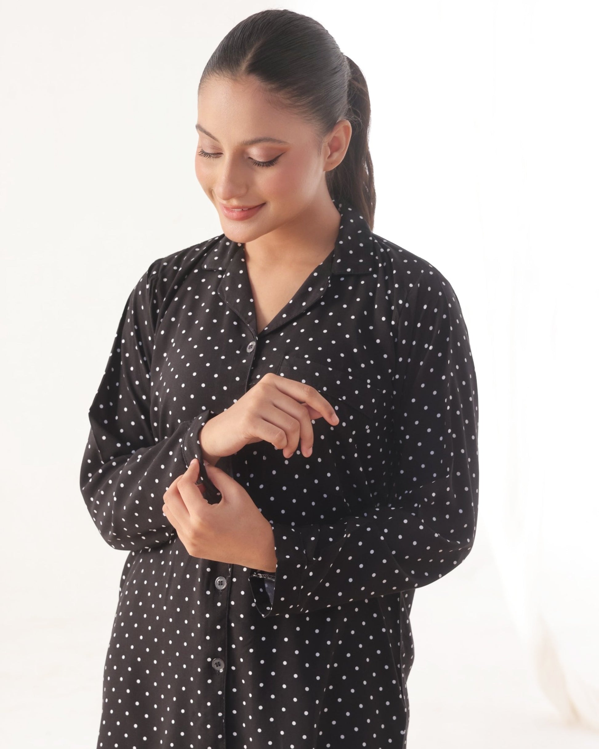 Buy Sajiero Linen Pajama Suit - Dot Drape in Pakistan