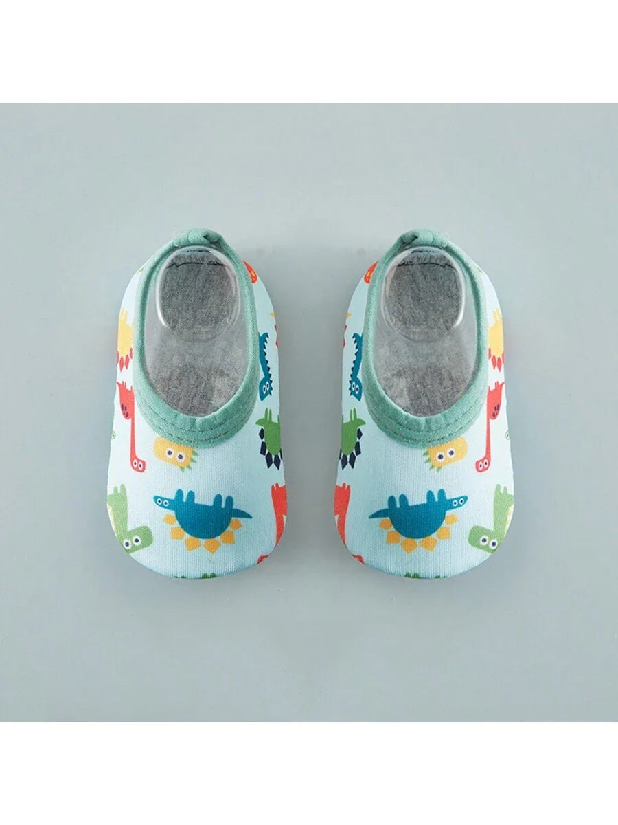 Buy 1pair Baby Girls' & Boys' Cartoon Pattern Anti-Slip Soft Sole Indoor Slipper Socks in Pakistan