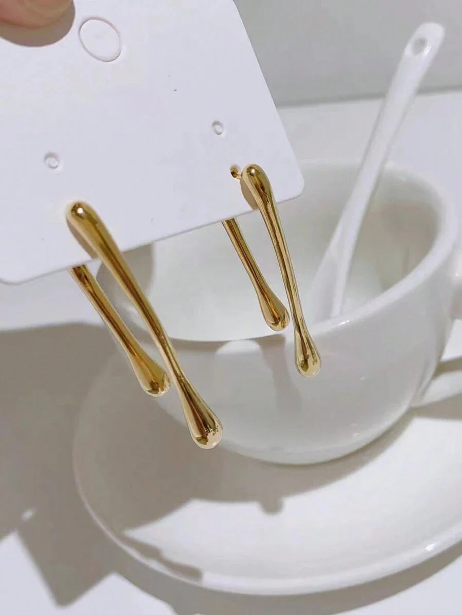 Buy SHEIN 1pair European And American Simple Long Metal Dangling Water Drop Earrings in Pakistan