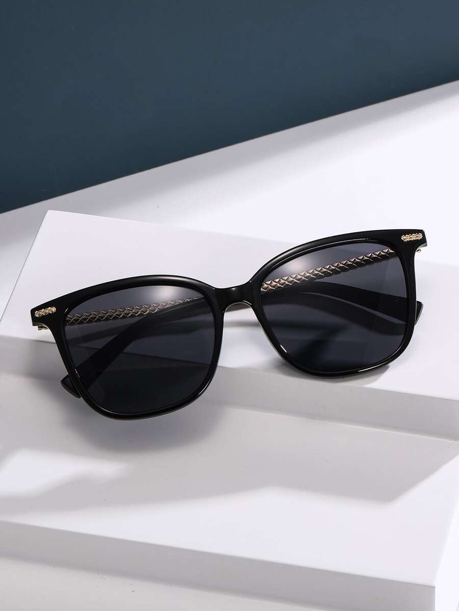 Buy SHEIN 1pair Geometric Frame Sunglasses For Outdoor Elegant Sunglasses Beach Sun Glasses in Pakistan