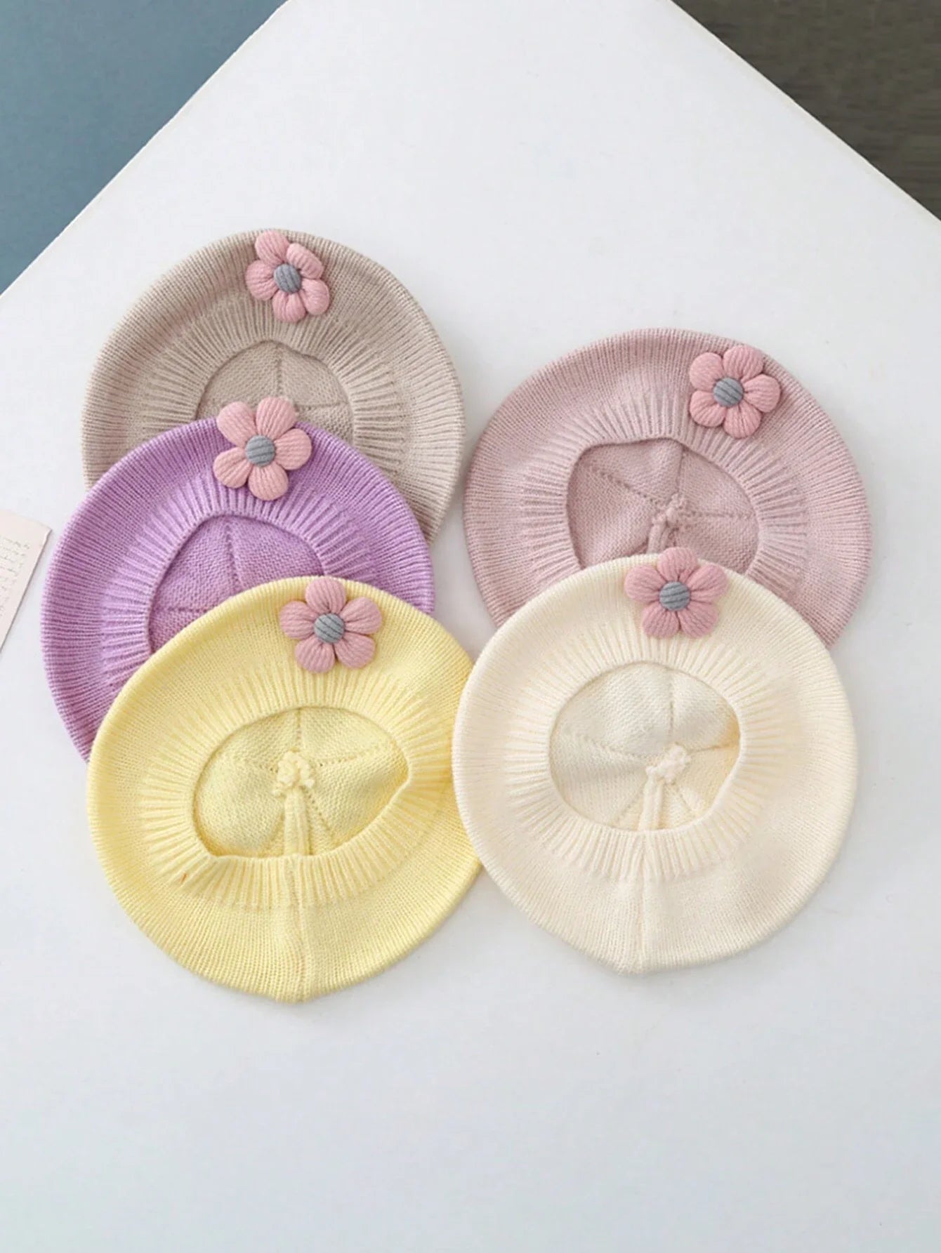 Buy SHEIN 1pc Baby 0-3 Years Old Baby Children's Beret, Cute Boys And Girls Knitted Hat, Floral Fashion Solid Color Spring And Winter Winter Winter Warm Children's Hat in Pakistan