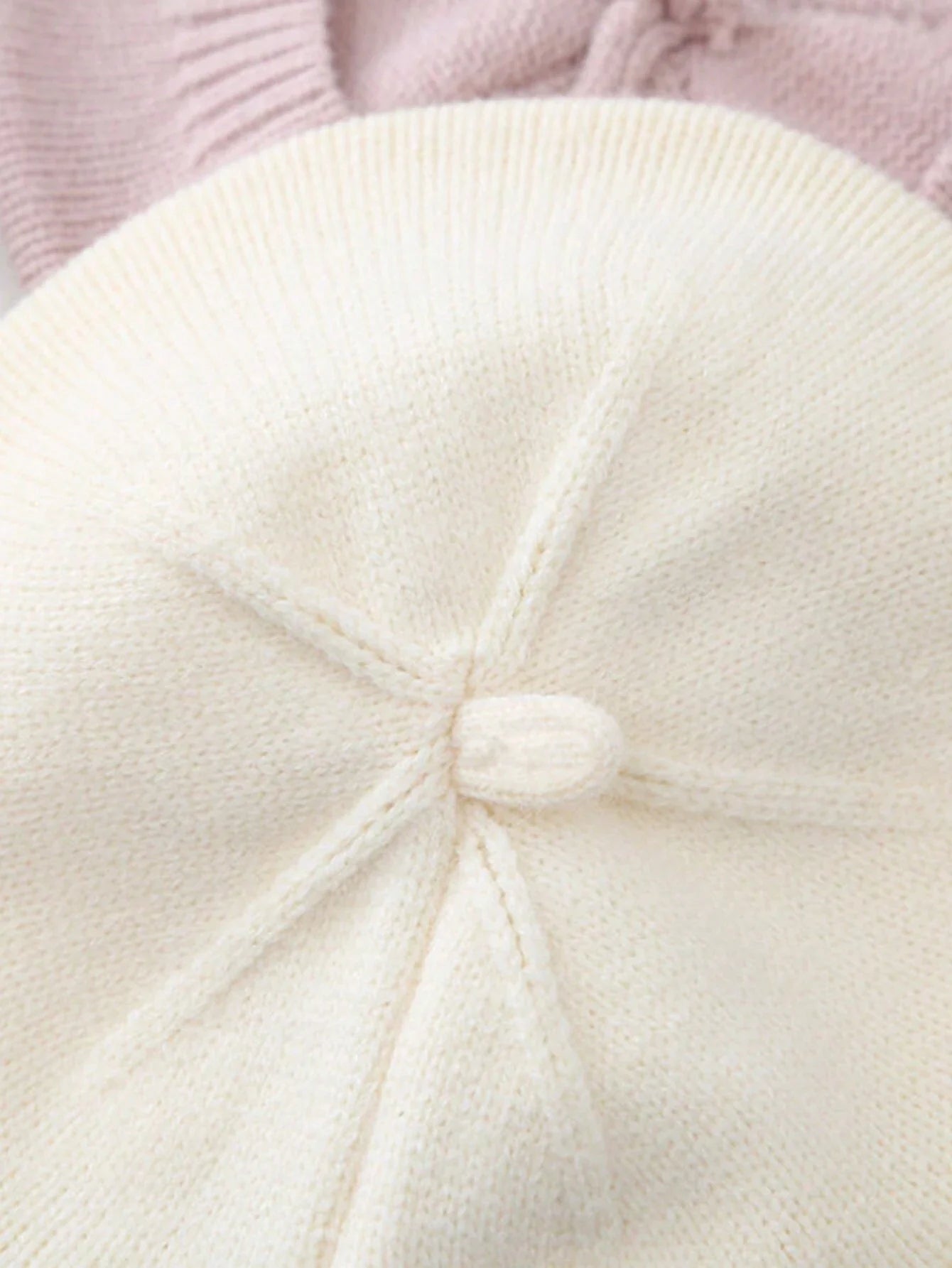 Buy SHEIN 1pc Baby 0-3 Years Old Baby Children's Beret, Cute Boys And Girls Knitted Hat, Floral Fashion Solid Color Spring And Winter Winter Winter Warm Children's Hat in Pakistan
