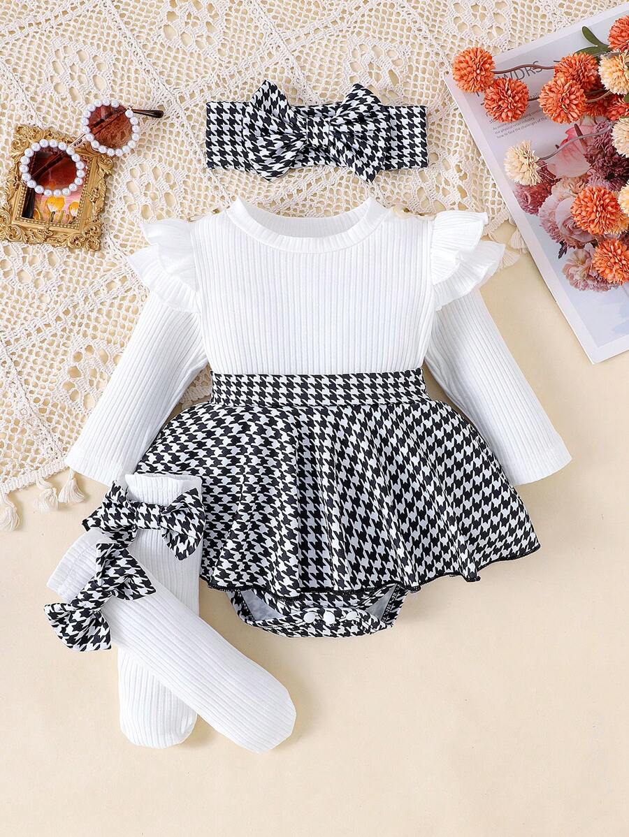 Buy SHEIN 1pc Baby Girls' Cute Long Sleeve Splice Romper, Thin For Spring And Autumn in Pakistan