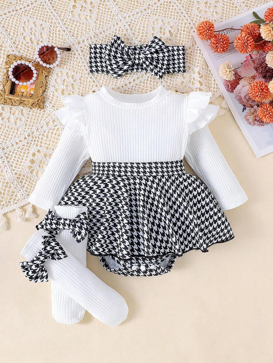 Buy SHEIN 1pc Baby Girls' Cute Long Sleeve Splice Romper, Thin For Spring And Autumn in Pakistan