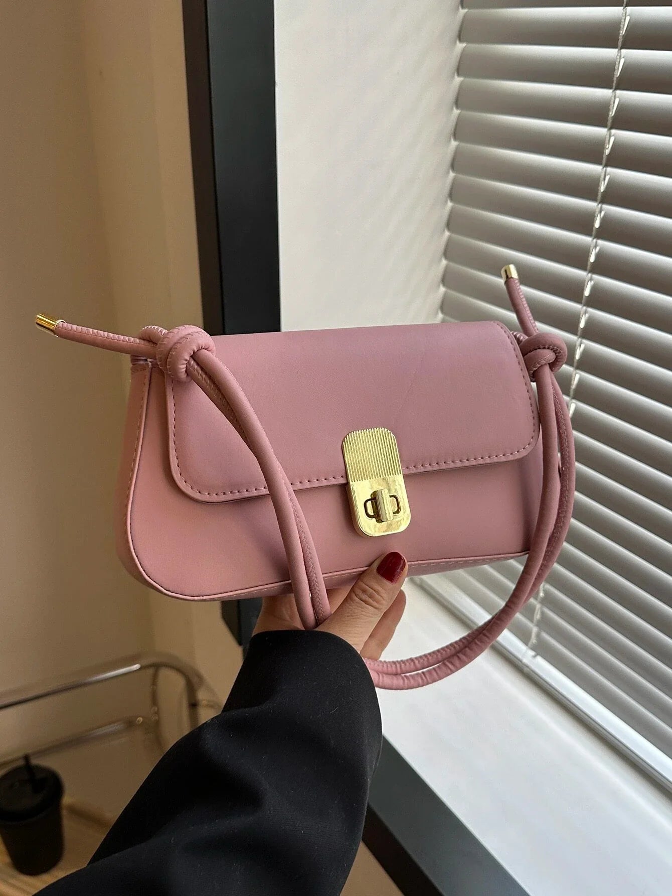 Buy 1pc Solid Color Pu Shoulder Bag With Metal Lock And Adjustable Strap in Pakistan