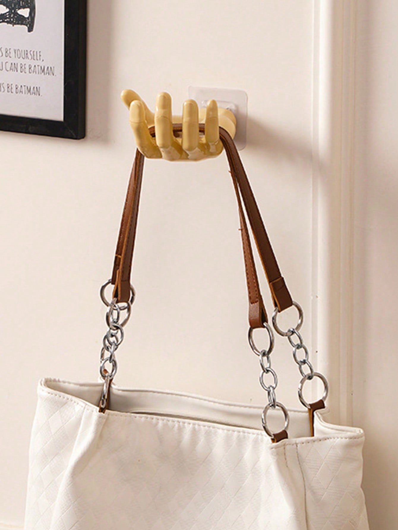 Buy SHEIN Solid Hand Design Wall Hook in Pakistan