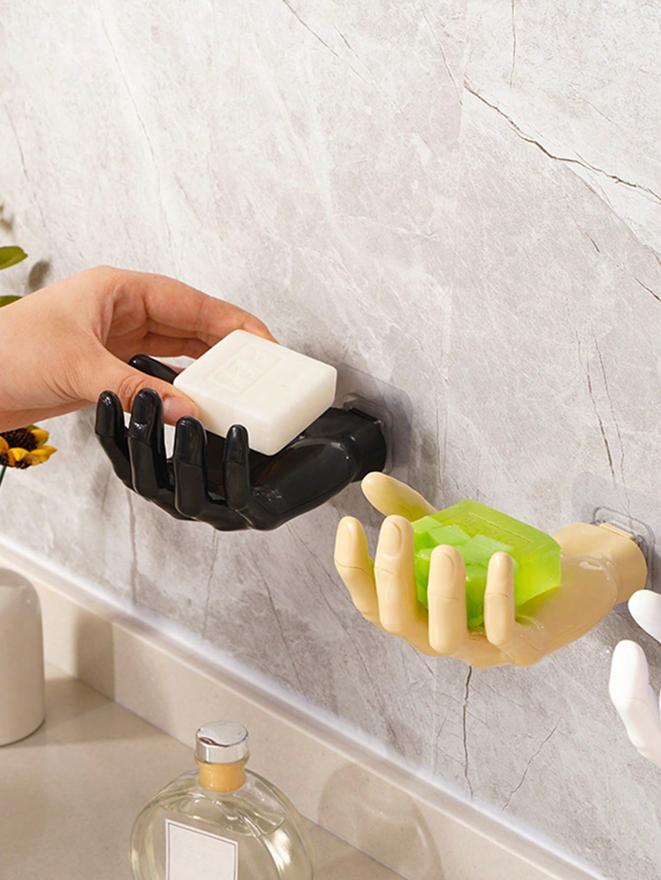 Buy SHEIN Solid Hand Design Wall Hook in Pakistan