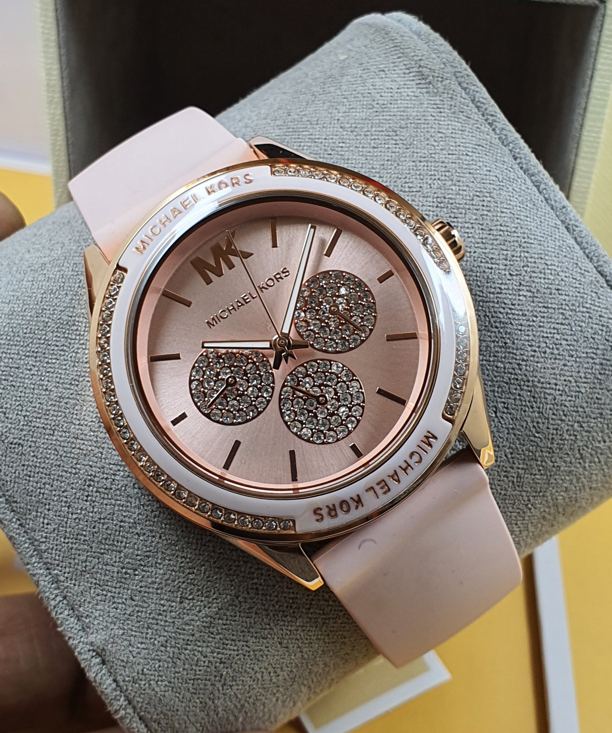 Buy Michael Kors Womens Quartz Silicone Strap Pink Dial 40mm Watch - Mk6946 in Pakistan