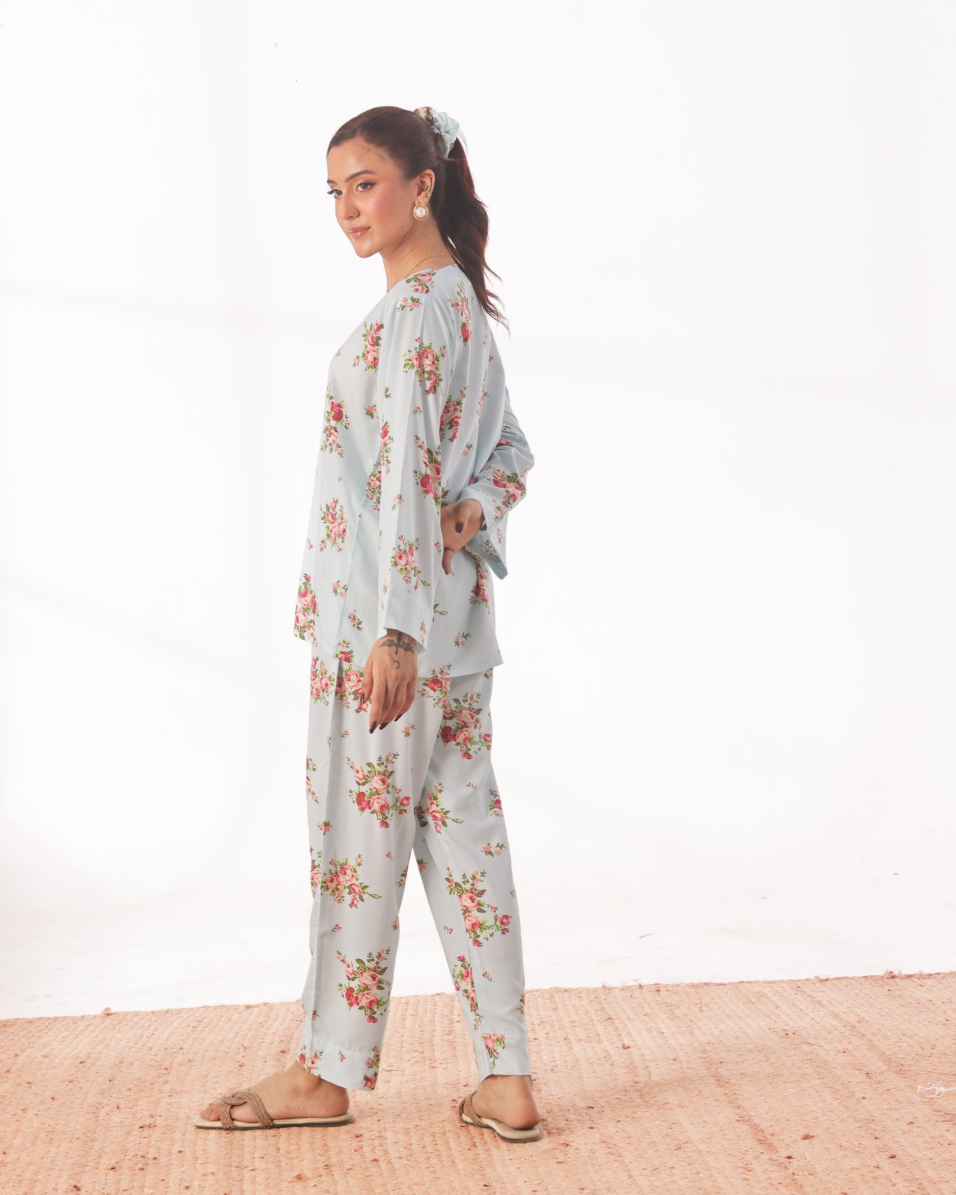 Buy Sajiero Linen Pajama Suit with Scrunchie - Rose Mist in Pakistan
