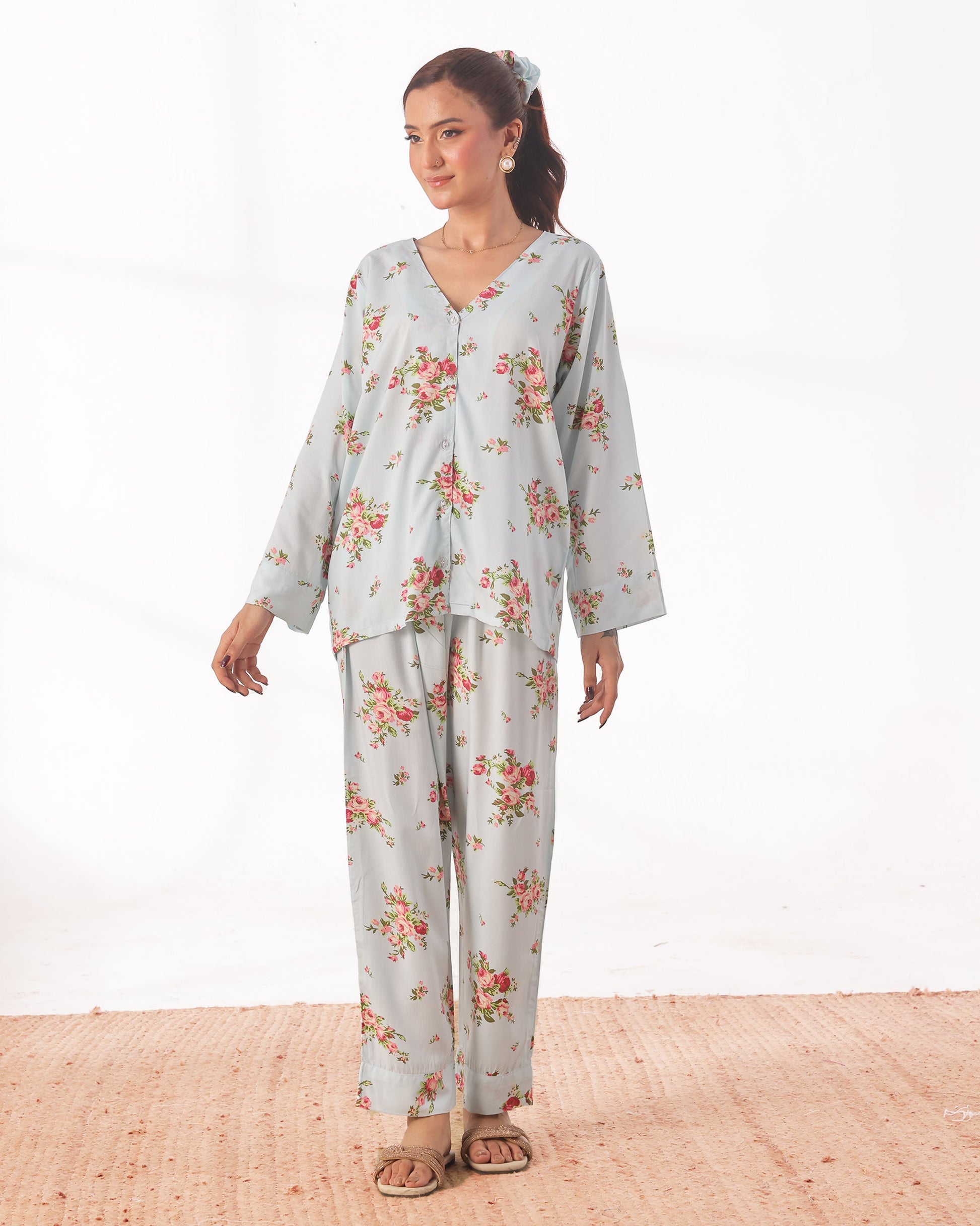 Buy Sajiero Linen Pajama Suit with Scrunchie - Rose Mist in Pakistan