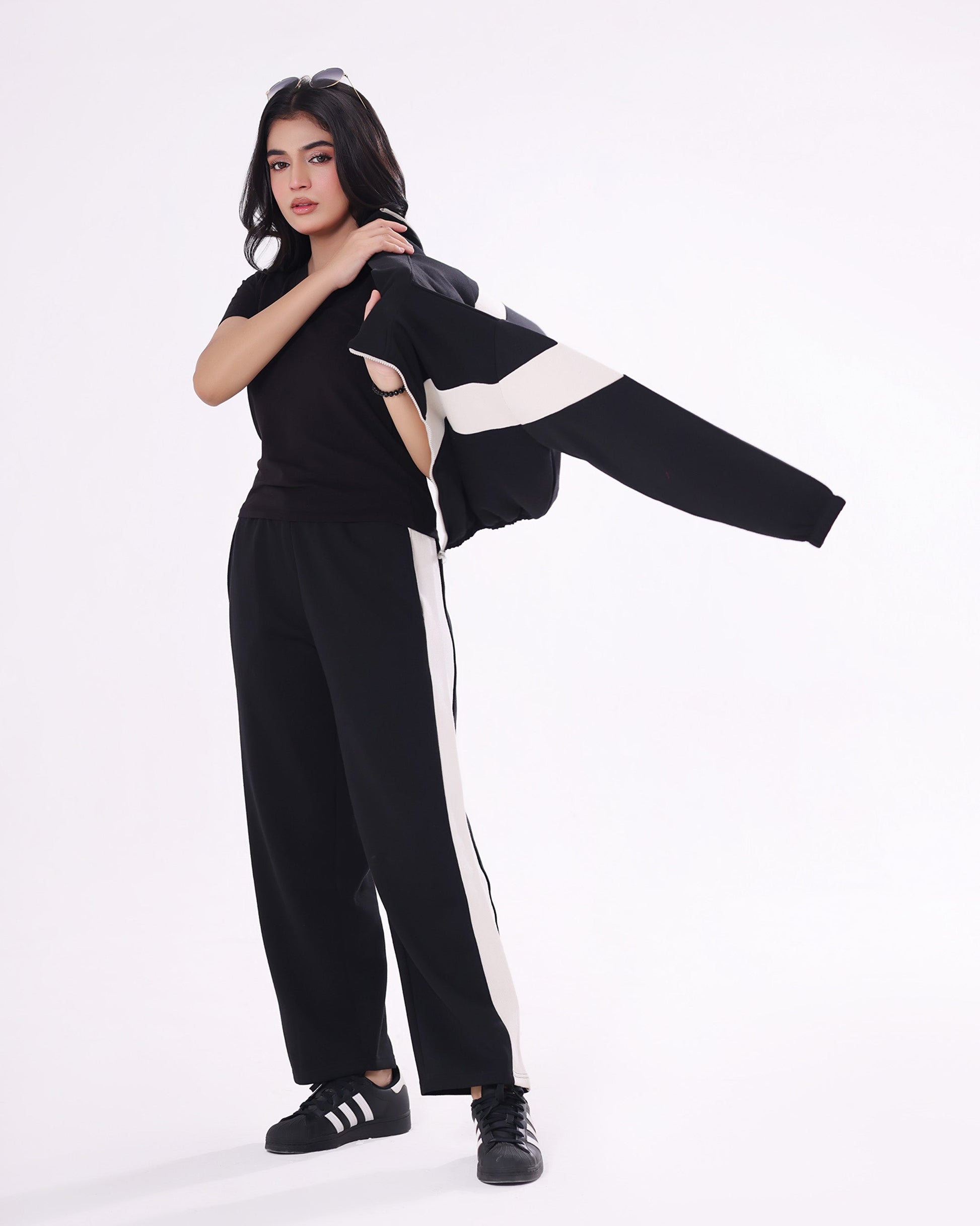 Buy Sajiero Fleece Tracksuit – Cool Fit - Black in Pakistan