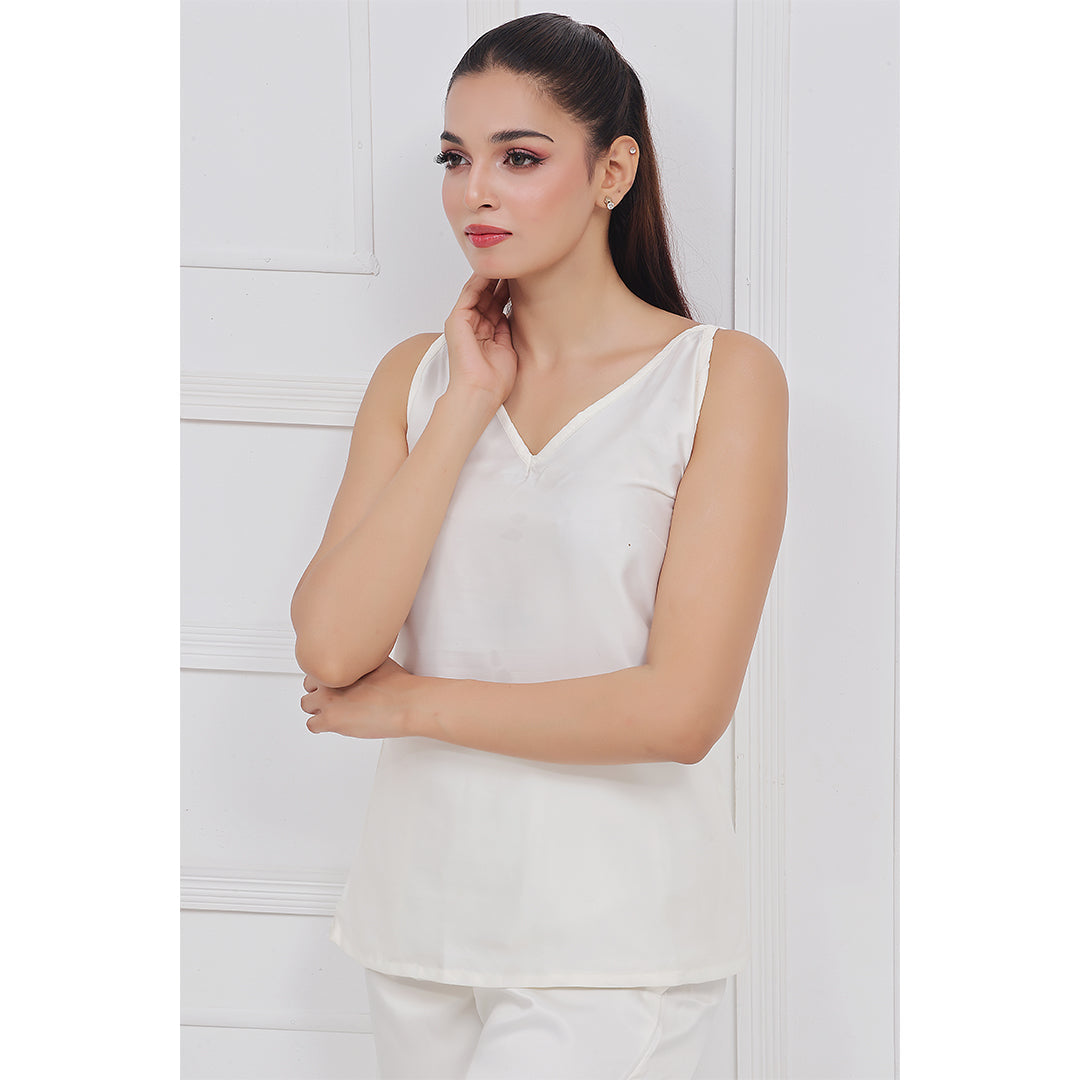 Buy Sajiero Silk Sleeveless Pj Suit - Dream Silk in Pakistan