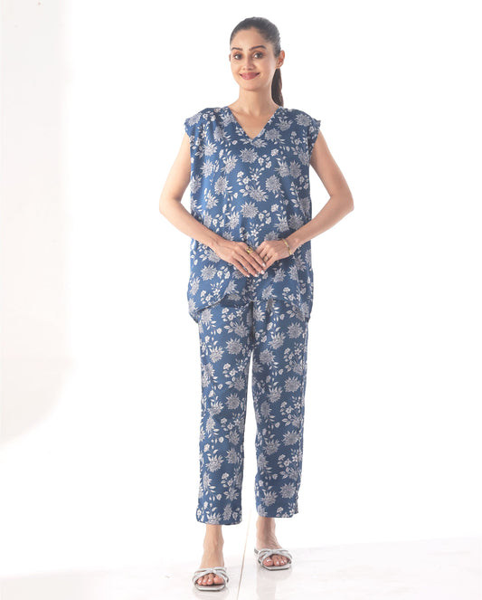 Buy Sajiero Silk PJ Set with Scrunchies - Flora Vee in Pakistan