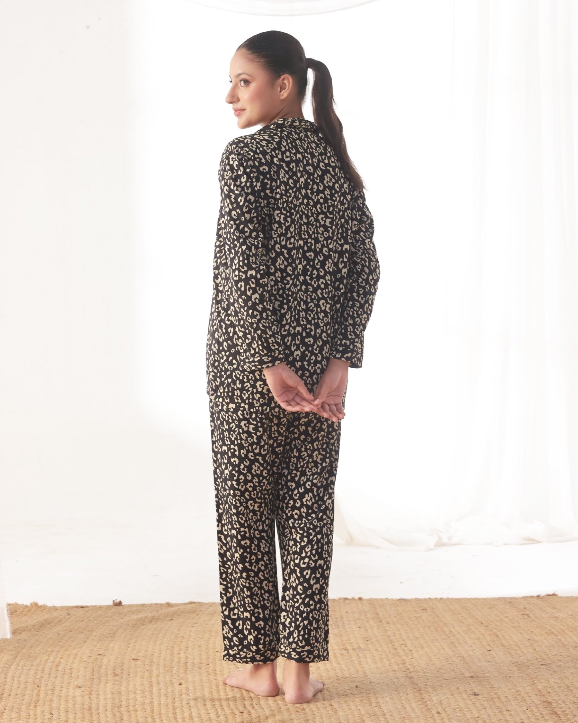 Buy Sajiero Linen Pajama Suit - Wild Lounge in Pakistan