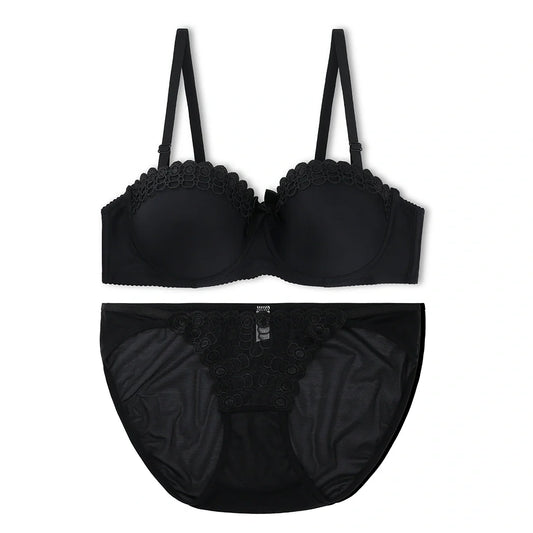 Buy Bra Set - Noir Lace in Pakistan