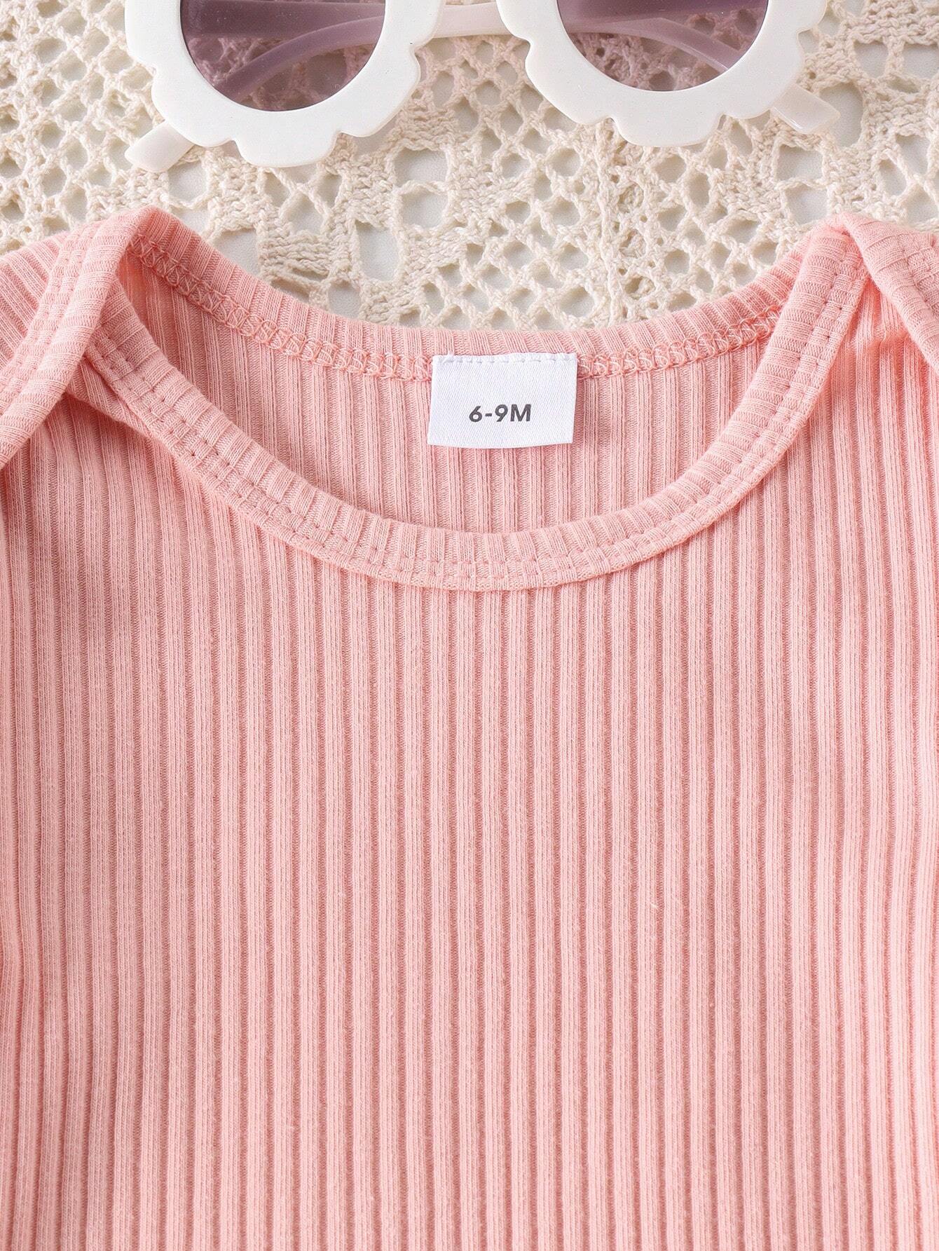 Buy 2pcs Baby Girls' Cute Short Sleeve Ruffle Bodysuit And Flower Print Overalls Set in Pakistan