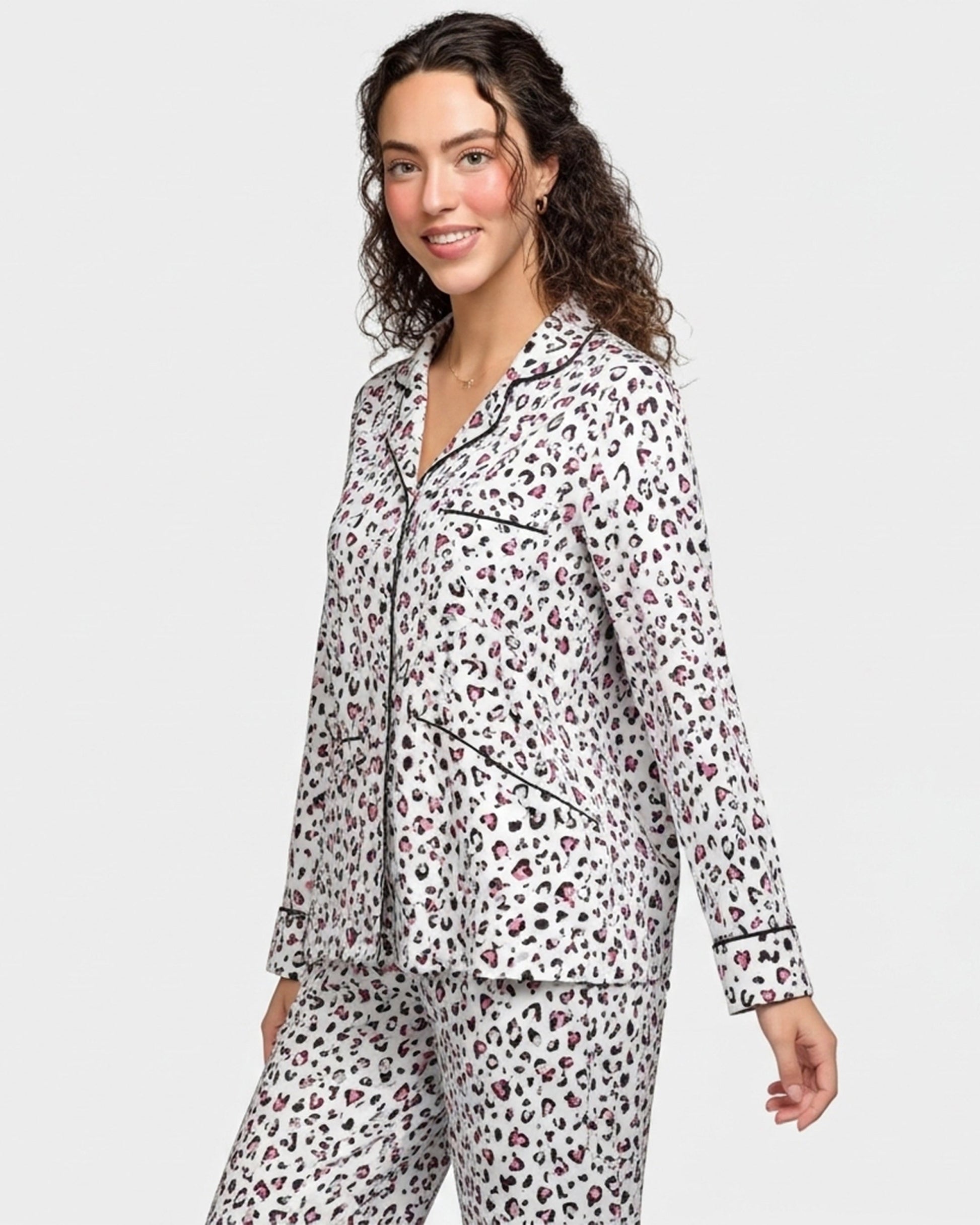 Buy Sajiero Silk Pajama Suit - Ivory Heart in Pakistan