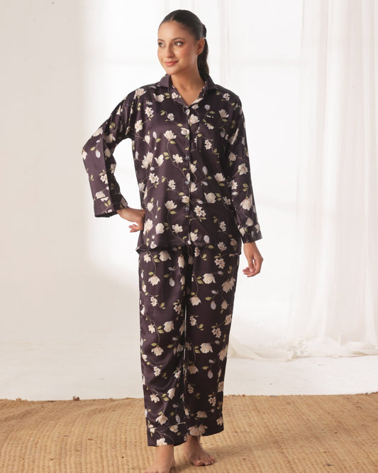 Buy Sajiero Silk Pajama Suit with Scrunchie - Night Blush in Pakistan