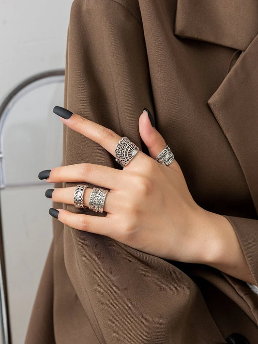 Buy SHEIN 4pcs/set Textured Metal Ring in Pakistan